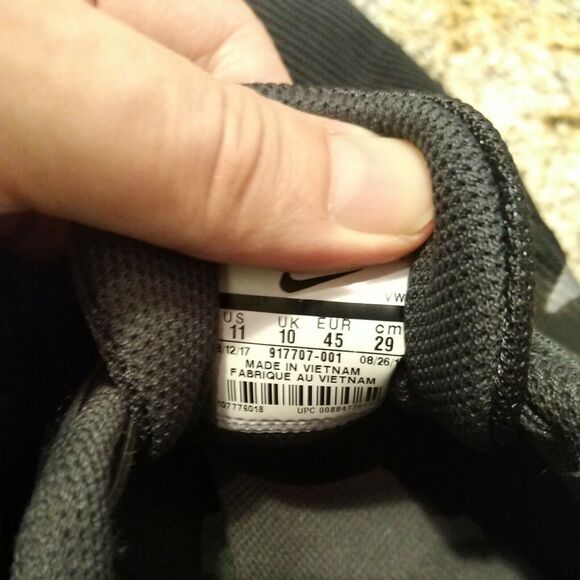 Nike Men's Retaliation Cross Training 917707-001 (Size 11 US) Pre-Owned - Great! - Picture 11 of 12